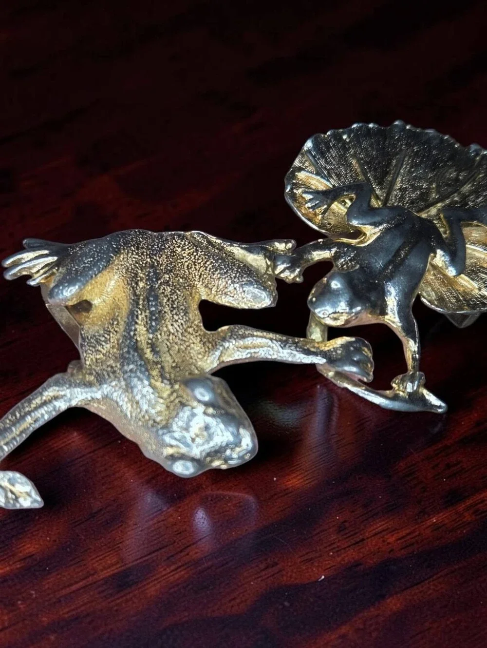 Hard-to-find 1970s-early 1980s Gail Labelle gold-toned Belt Buckle